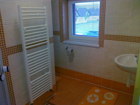 Kúpeľňa "B" / Bathroom "B"